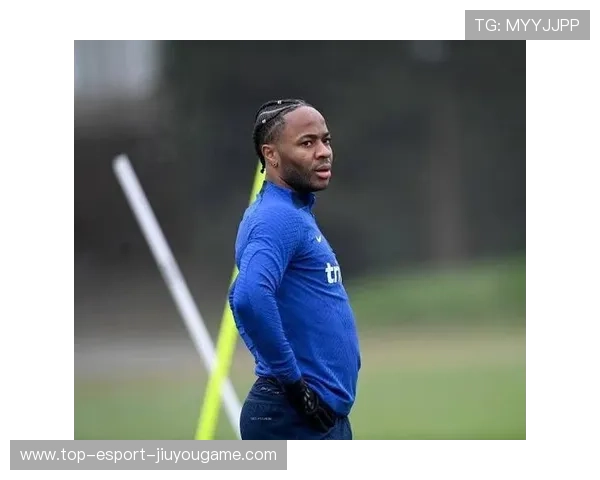 切尔西斯特林边路快速摆脱 切尔西斯特林边路快速摆脱